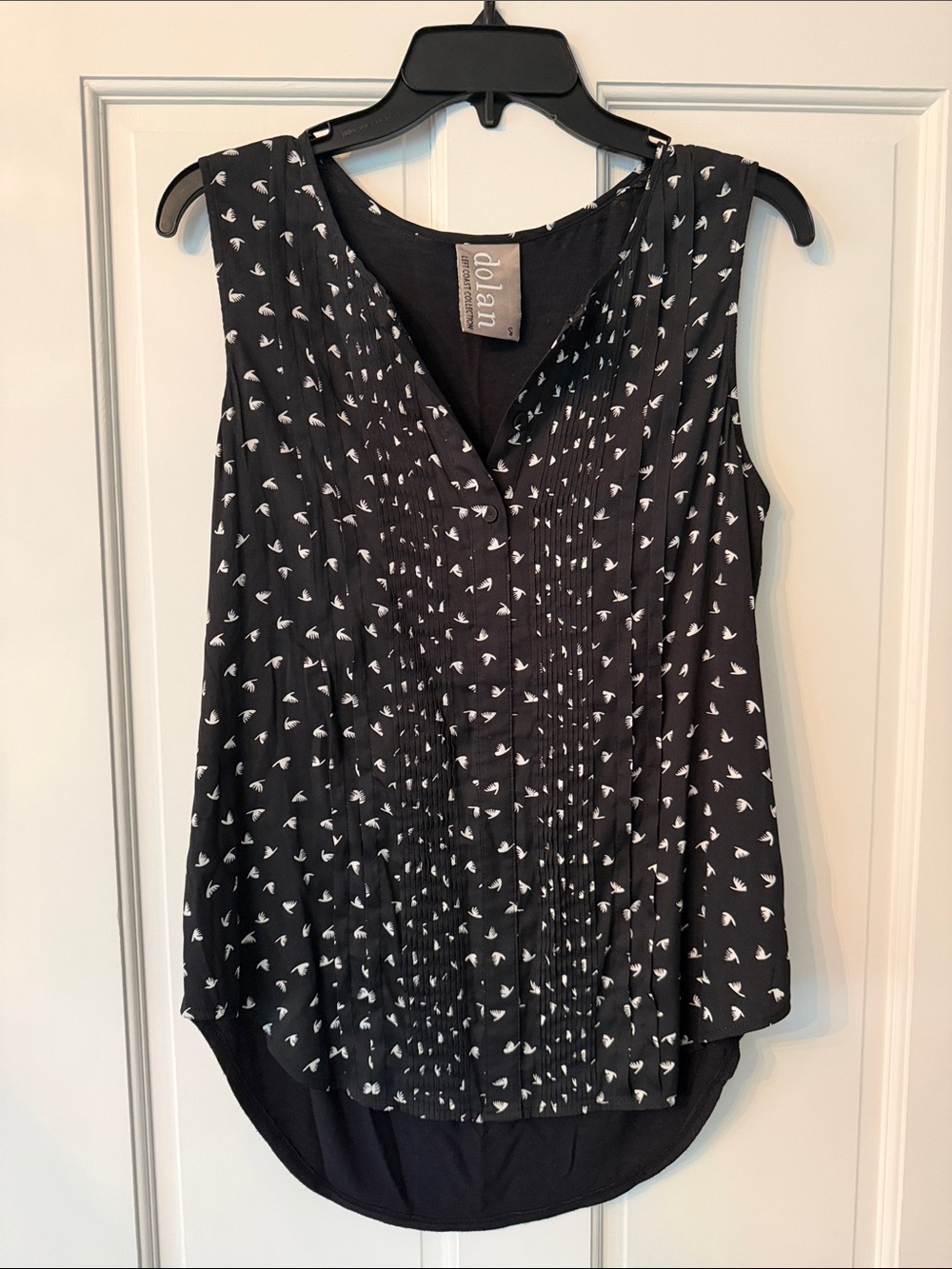 dolan Black Sleeveless Pintuck Top with White Bird Print